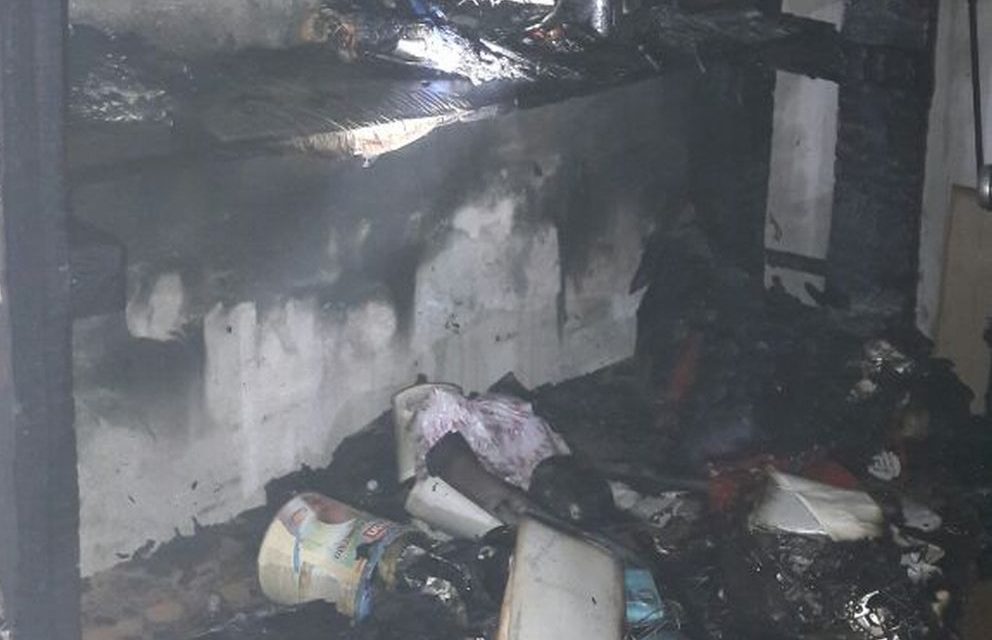 Incendio in un’abitazione a Cassano Spinola, ustionato un pensionato che ha cercato di domare le fiamme/Le immagini