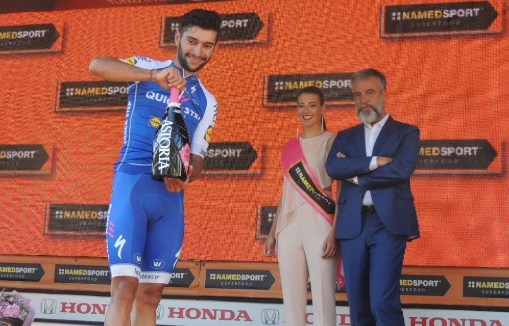 Oltre 10 mila persone a Tortona per vedere l’arrivo del Giro d’Italia. Tappa di qualità medio-alta per gli addetti ai lavori