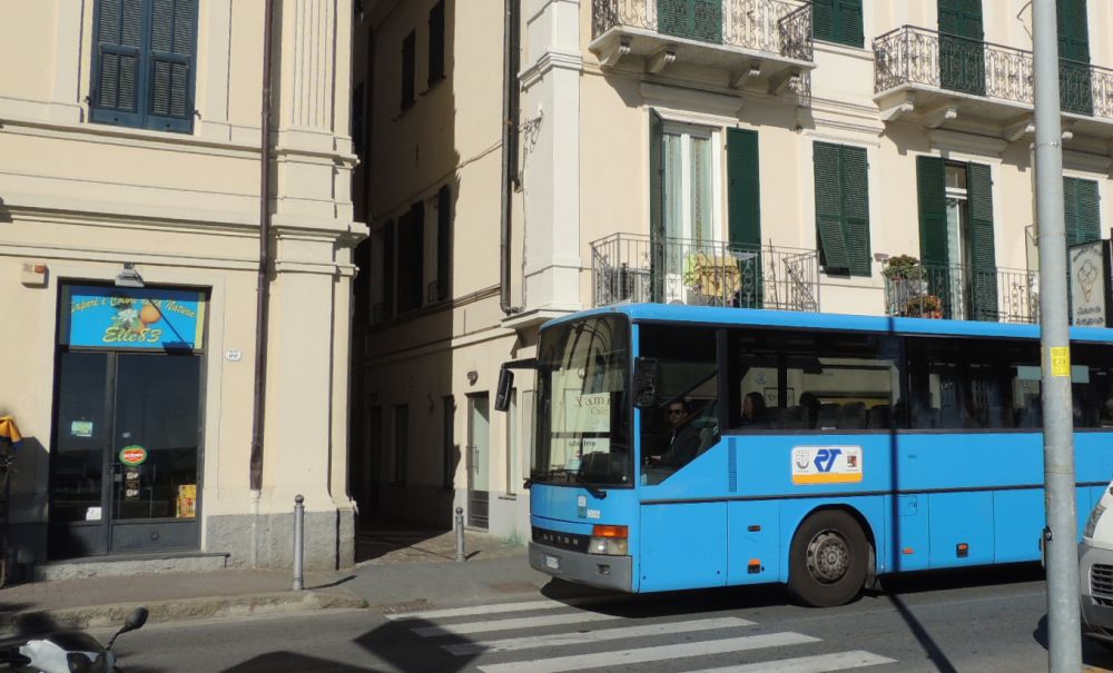 Un summit in Provincia a Imperia per le società di Riviera Trasporti