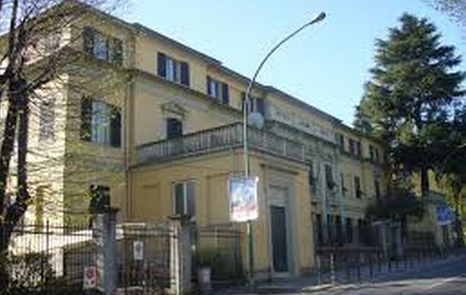 Furibonda discussione a Novi Ligure per il plesso scolastico Oneto che il Comune vuole vendere