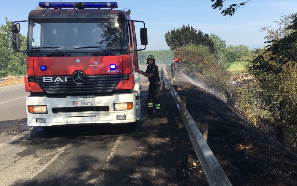 Pomeriggio di fuoco per i Vigili del Fuoco di Tortona