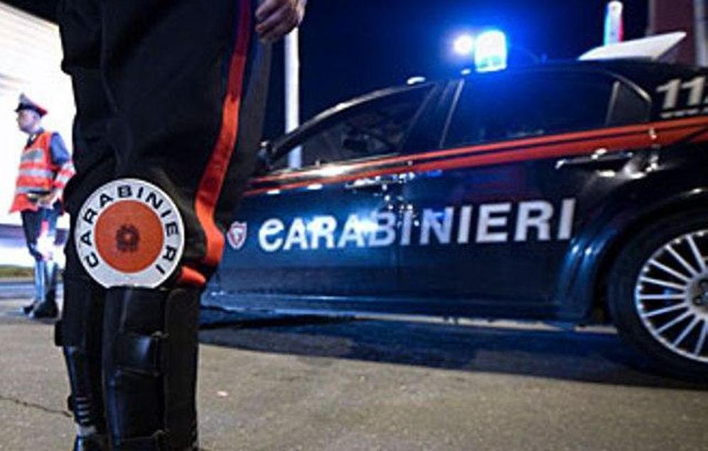 Quattro giovani minorenni alessandrini tentano di rubale da “Il Globo” e uno viene preso con le mani nel sacco