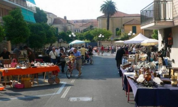 Domenica torna “Diano Colleziona”: appuntamento con l’antiquariato e il collezionismo a Diano Marina