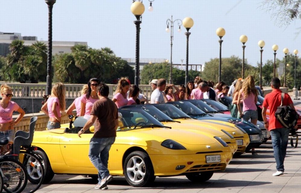 A Diano marina sabato c’è il raduno delle Fiat Barchetta al molo delle tartarughe fino alle 14,30