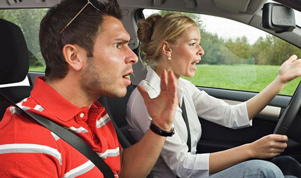 Tortona, lui 30 anni, lei 17: litigano in auto con la suocera per amore, ma la Polstrada di Alessandria scopre il bluff