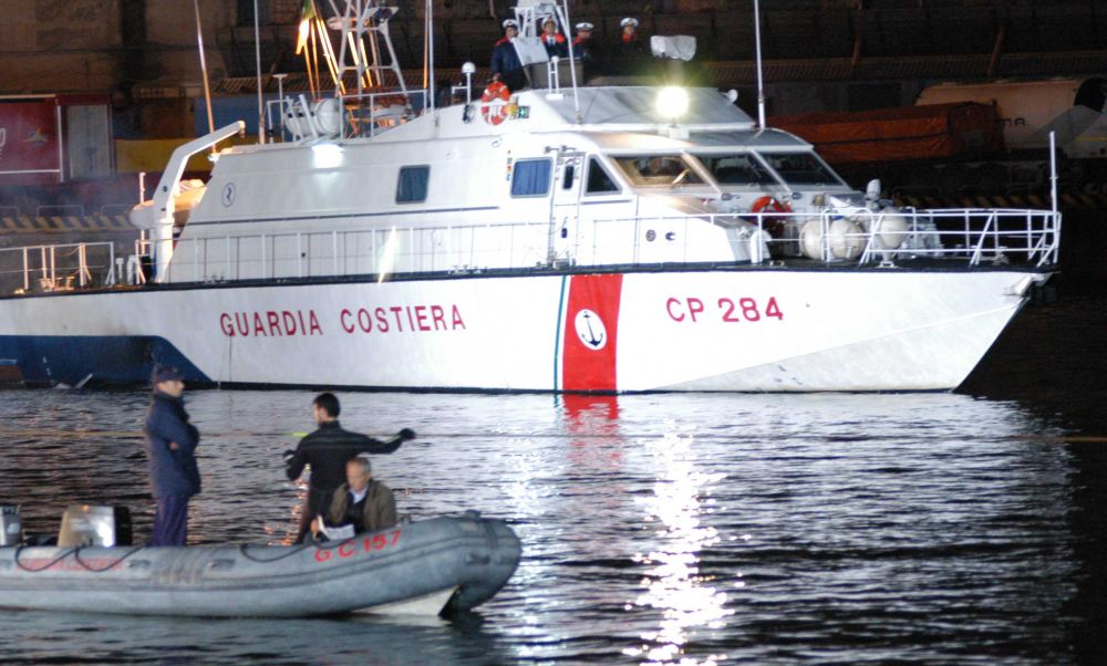 La Capitaneria di Imperia fa una multa di 4 mila euro a uno Yacht neozelandese che versava olio nel porto