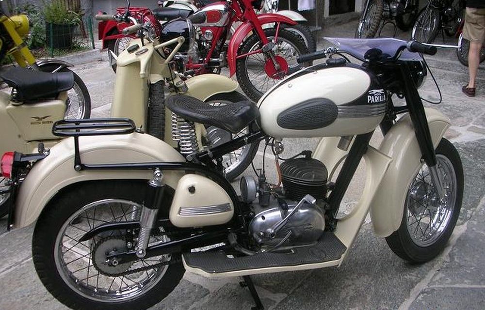 Da venerdì e per tutto il week end a Diano marina si espongono le moto Parilla