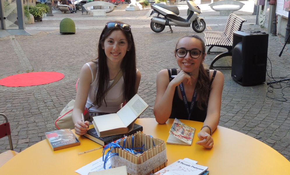Tortona ha lanciato il “Bookcrossing” libri gratis da prendere, leggere e lasciare in giro per la città