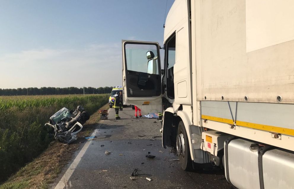 Alla periferia di Alessandria muoiono un uomo e una donna in due diversi incidenti stradali