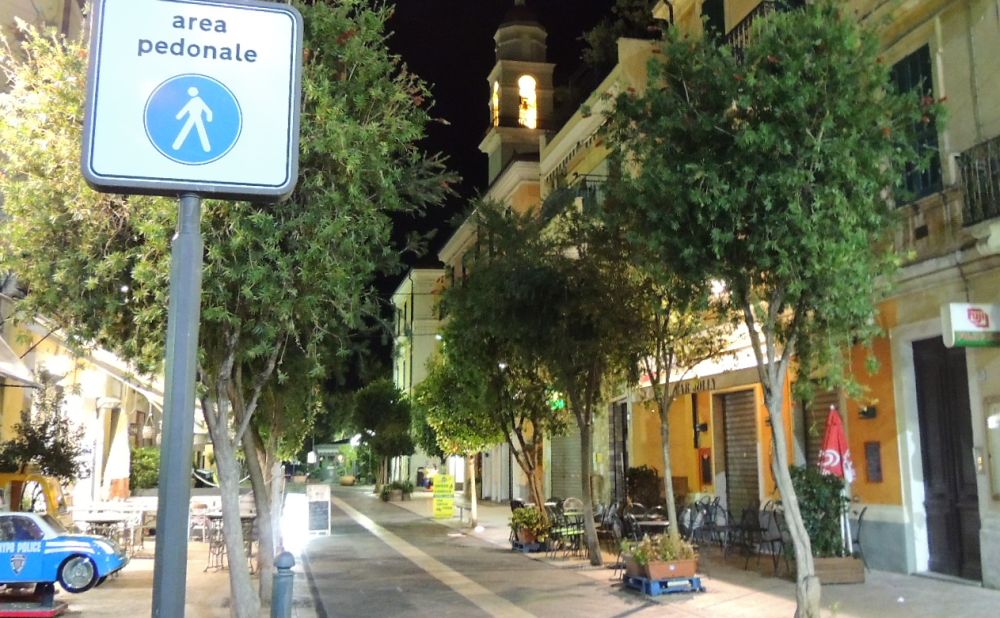 Pittura a cielo aperto, mercoledì a Diano Marina in via Genala