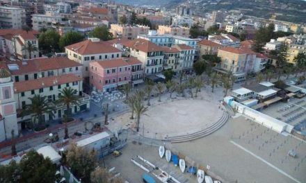 Shopping e artigianato a due passi dalla spiaggia: un’intera giornata di fiera ad Arma di Taggia