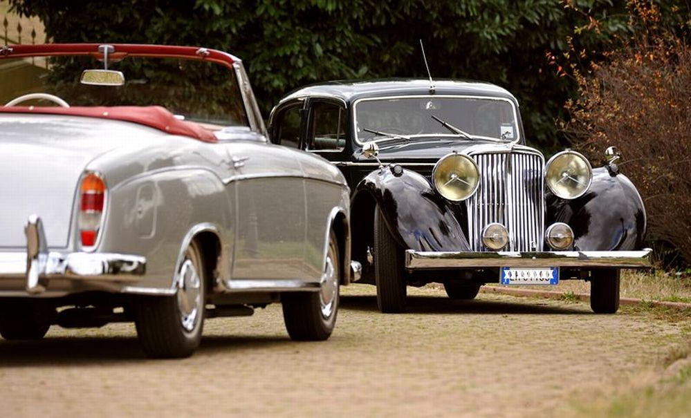 Le auto storiche inglesi a Novi Ligure il 26 agosto