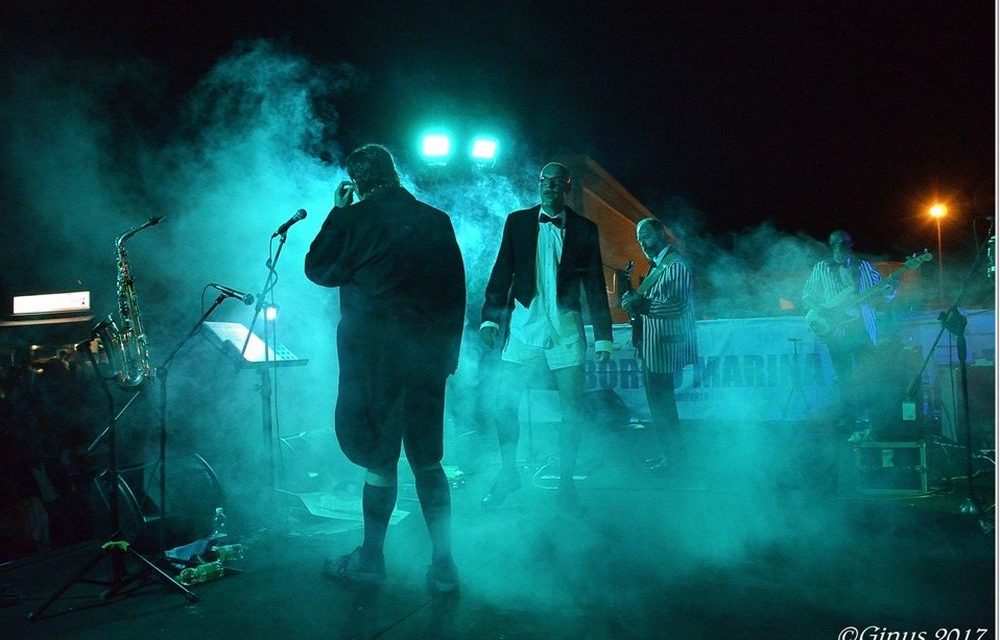 Il Gruppo dianese dei Belli fulminati nel bosco ha sbancato la Marina di Porto Maurizio con un concerto al top