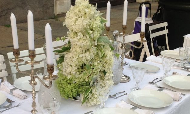 Il gruppo “Sei di Diano se…” getta la spugna, la “Cena in bianco a Diano Marina quest’anno non si farà”