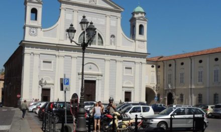 Tortona, ad agosto strisce blu gratuite: la decisione della Giunta Chiodi
