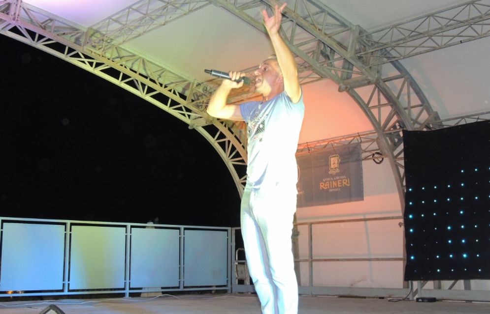 Conclusa “Balliamoci l’estate” a Diano Marina: Gianni Rossi ha richiamato oltre 15 mila persone, un successo