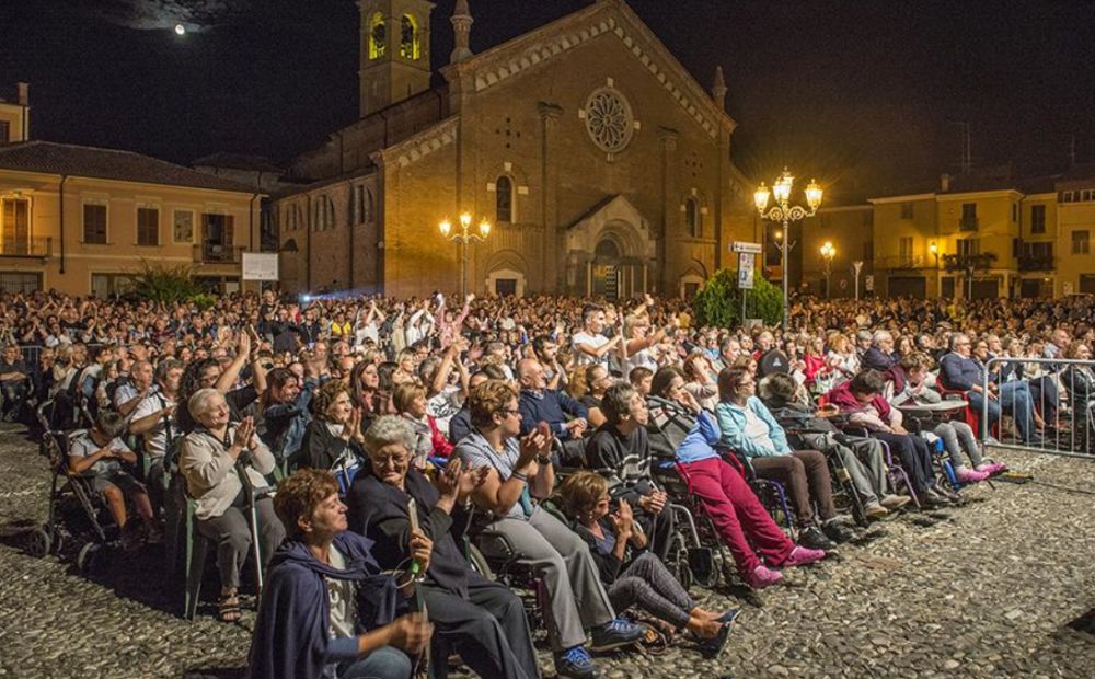 Sabato a Castelnuovo Scrivia si fa albero di Natale in piazza