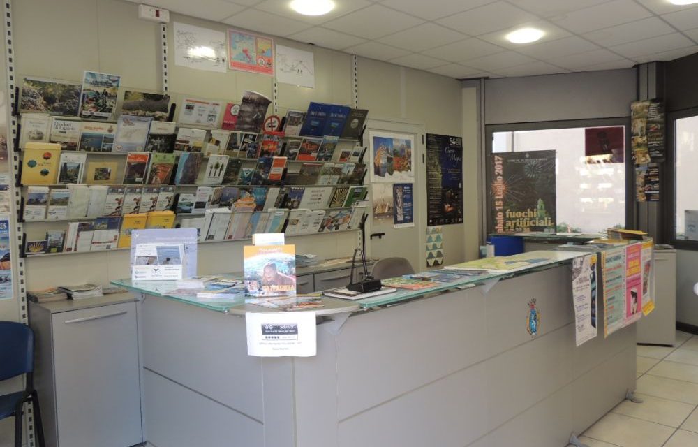 Comune di Diano Marina e albergatori ai ferri corti: il materiale turistico non verrà dato agli hotel