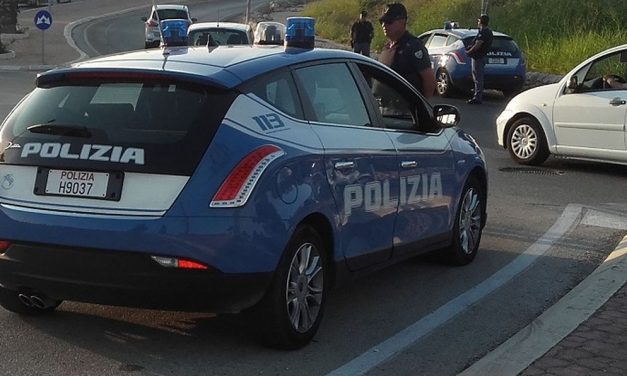 Alessandria, il vicino vede un ladro, dà l’allarme e questo cade dal balcone. Arrestato