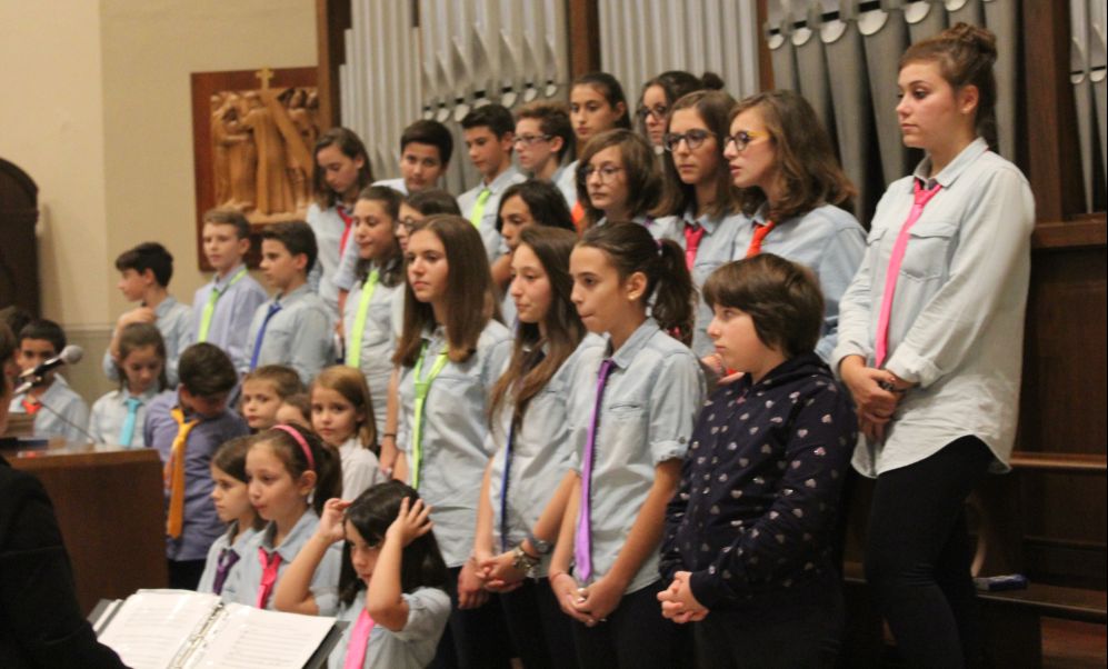 Tortona, il coro dei bambini “Note colorate” apre la rassegna dei cori mensili in Santuario