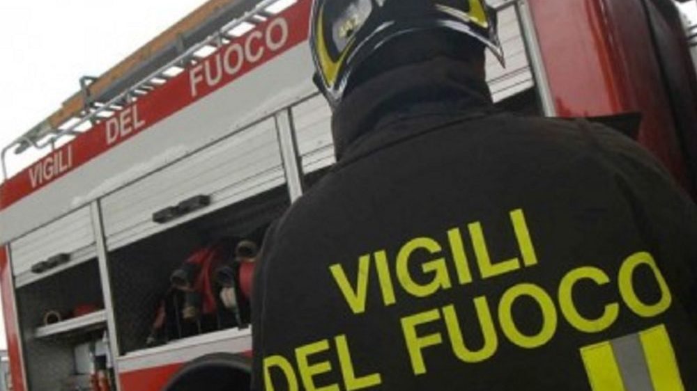 Scatta l’allarme SOS che è caduto un ultraleggero a Sale e per due ore si mobilitano i pompieri