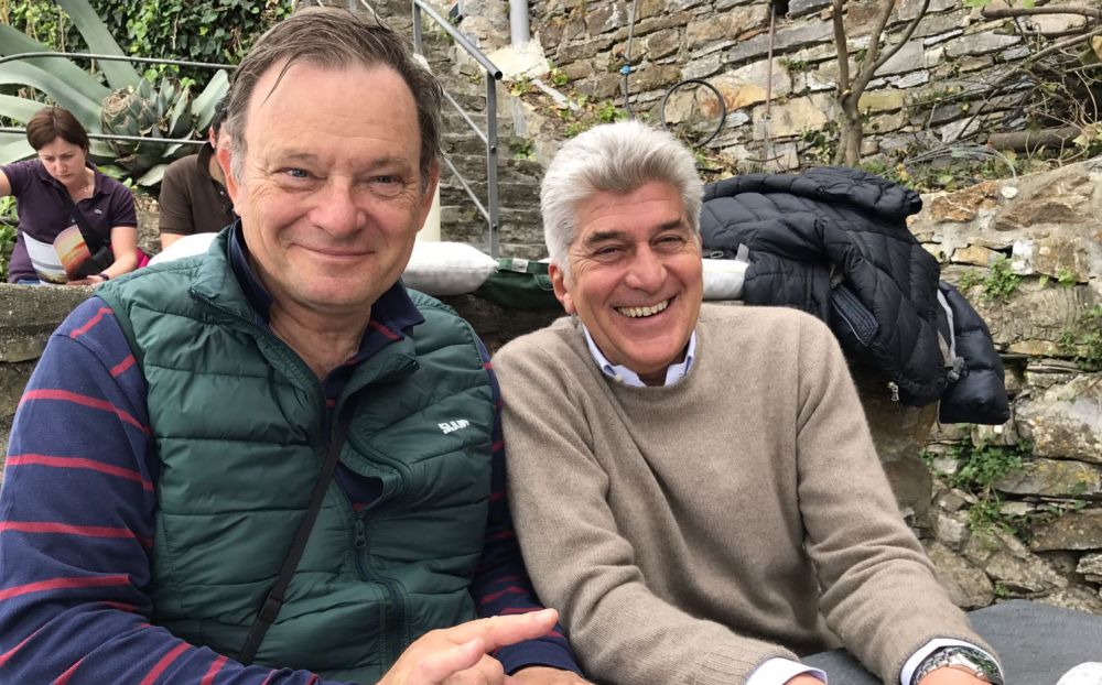 Al Comune di Cervo donata la statua del Re nudo realizzata da Franco Gorlero e Alfonso Clerici.