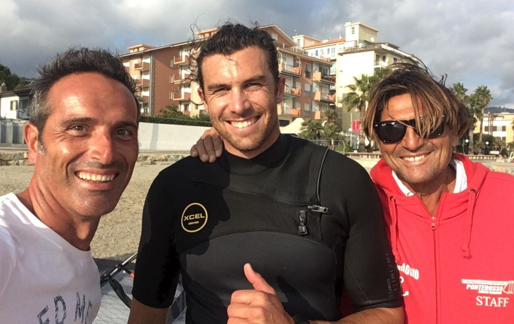 A Diano Marina Guerrino De Marco ha ospitato il Campione del mondo di windsurf Matteo Iachino che si è allenato per difendere il titolo iridato