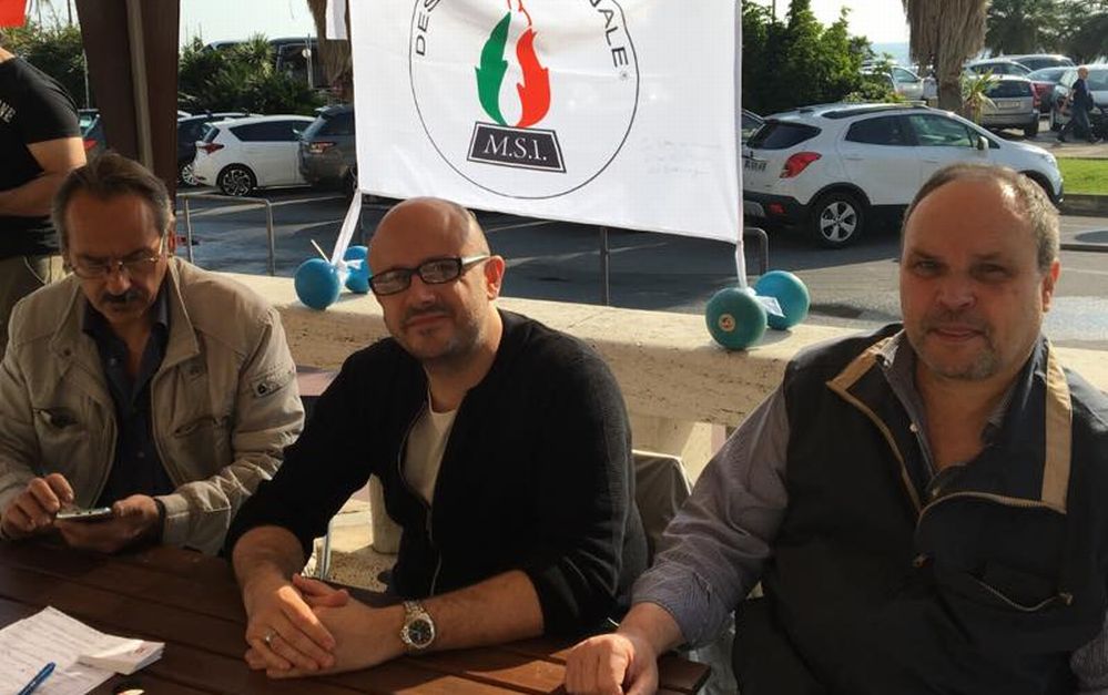 La coalizione di destra, Rinnovamento Ponente si è presentata ai Sanremesi con un gazebo
