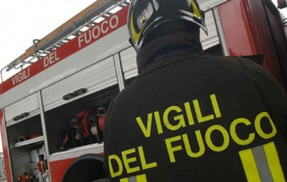 Due incendi sulle alture di Imperia mettono a dura prova i Vigili del Fuoco