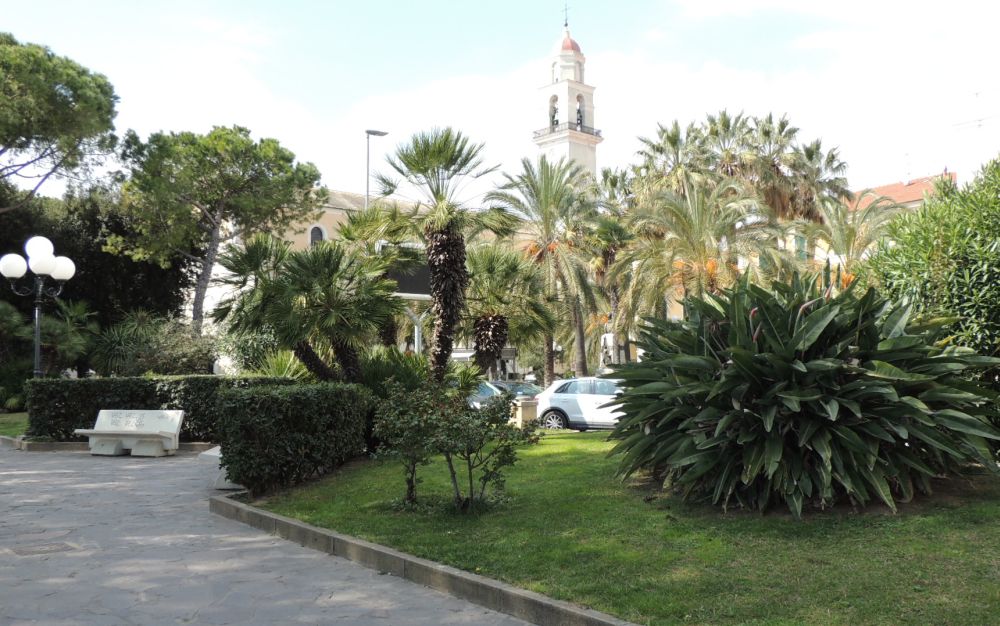 Diano Marina, città della Riviera dei fiori è senza fiori!! Altro handicap per il turismo