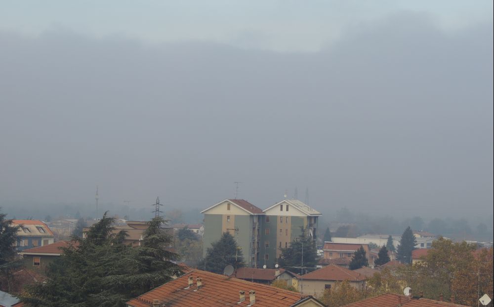 Una sabato a Tortona: metà avvolta nella nebbia e l’altra metà al sole