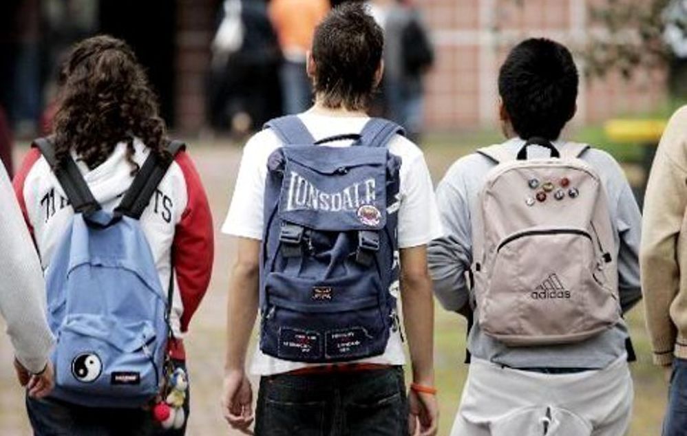 I Carabinieri sorprendono due nordafricani che spacciavano eroina ai ragazzi delle medie di Sanremo