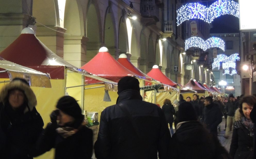 Buona affluenza ad “Assaggia Tortona e dintorni” e oggi, domenica si replica.