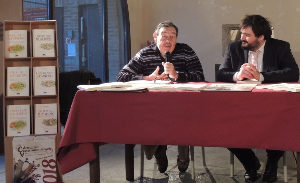 I piatti tipici di Tortona sono l’Aià e gli agnolotti alla tortonese. E’ emerso nella presentazione del libro di Pavone edizioni