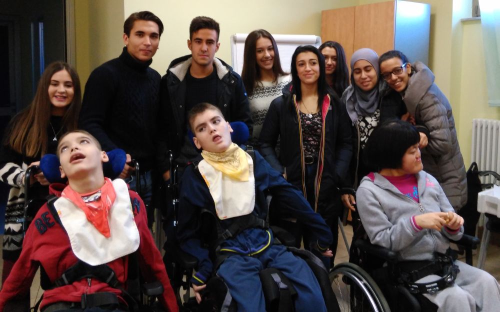 I giovani tortonesi del “Marconi” in visita al Cottolengo di Tortona