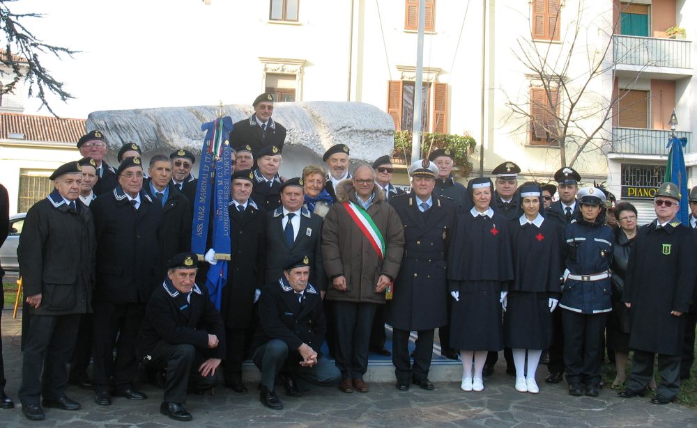 I marinai (ed ex) di Tortona hanno festeggiato Santa Barbara