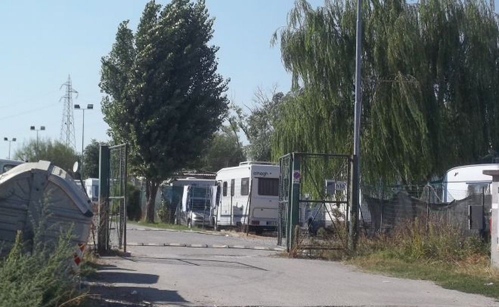 Gli studenti del Liceo “Peano” di Tortona vicini ai bimbi del Campo Nomadi