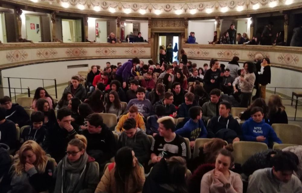 Sempre pieno il teatro Civico di Tortona anche quando vanno i giovani