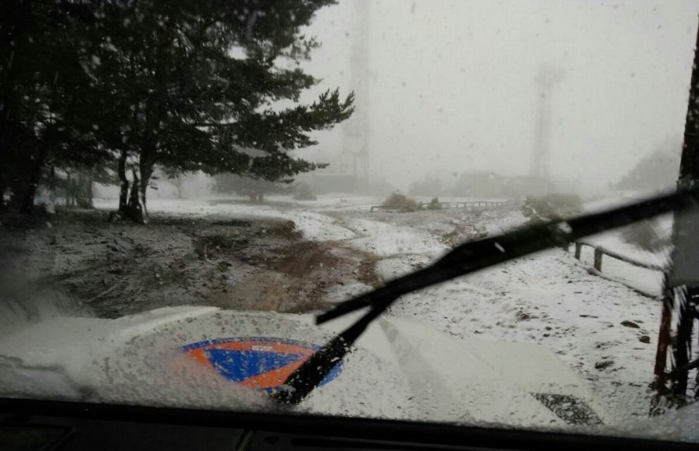 La Protezione Civile di Sanremo in azione nell’entroterra per controllare le strade che si presentano così