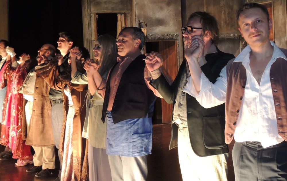 Il Teatro Civico di Tortona fa il “pieno” anche quando recitano attori meno famosi