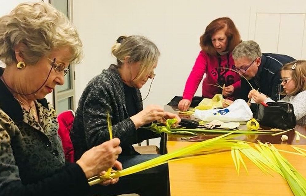 A Cervo si impara l’arte dell’intreccio in vista della Domenica delle Palme