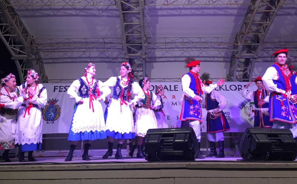 Le immagini del primo concerto del Festival del Folklore a Diano Marina e della banda musicale