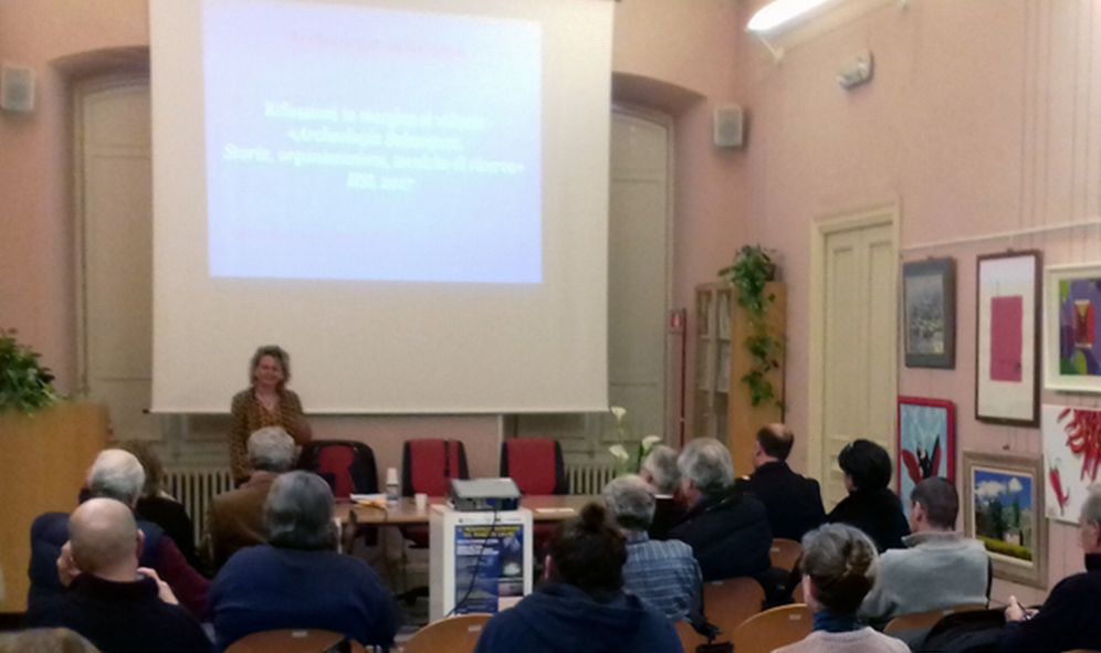 Sala piena, a Diano Marina, per la presentazione del libro sull’Archeologia Subacquea