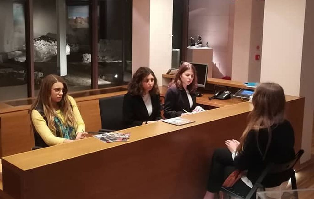 Gli studenti del Liceo Peano parlano in tedesco alla Pinacoteca della Fondazione Cassa di Risparmio di Tortona