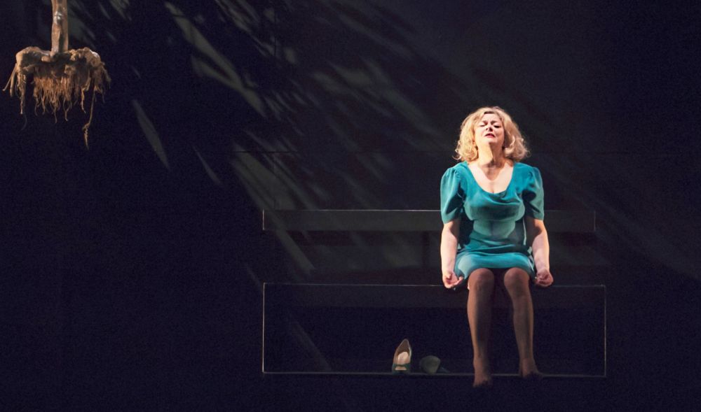 Giovedì penultimo appuntamento della stagione di prosa al teatro Civico di Tortona. Gli abbonati pagano 1 euro