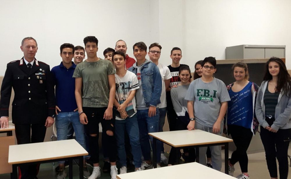 Al “Carbone” e in Biblioteca i giovani di Tortona hanno incontrato i Carabinieri
