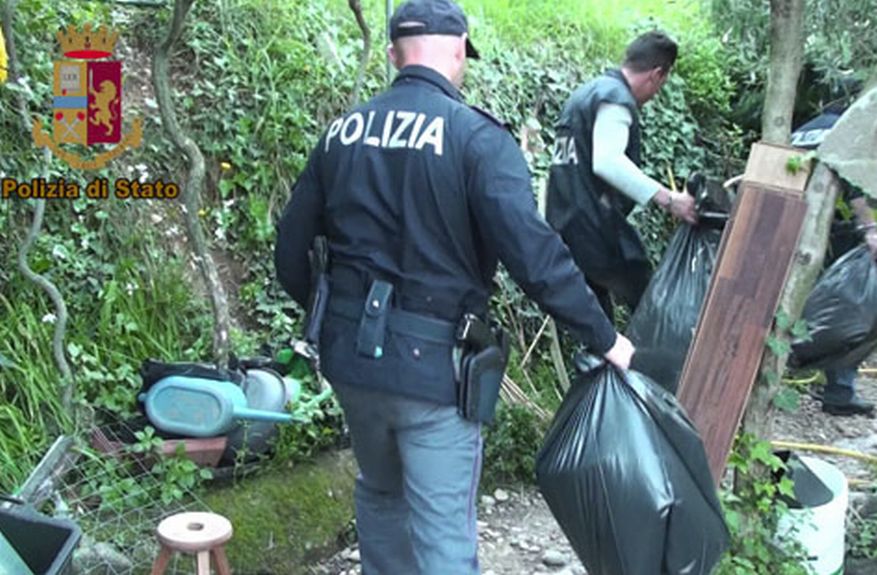 Polizia di Stato: Operazione antidroga sulle alture di Ventimiglia. Arrestato  un cinquantenne italiano. Smantellata una coltivazione di marijuana