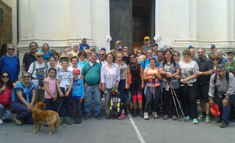 Le immagini del grande successo della passeggiata tra i borghi di Pontedassio
