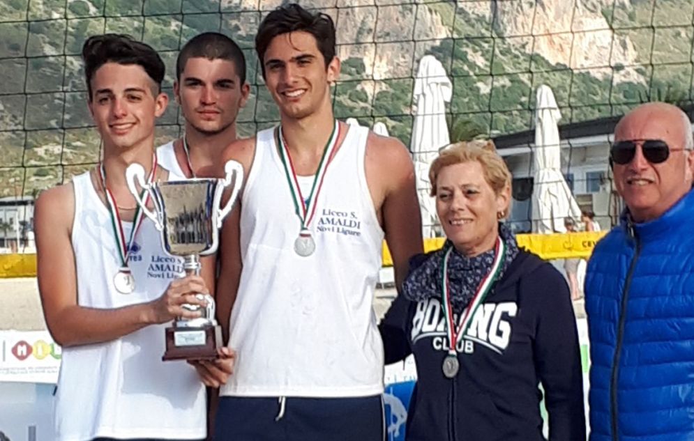 Medaglia d’argento per tre giovani del Liceo “Amaldi” di Novi Ligure ai campionati italiani di Beach Volley