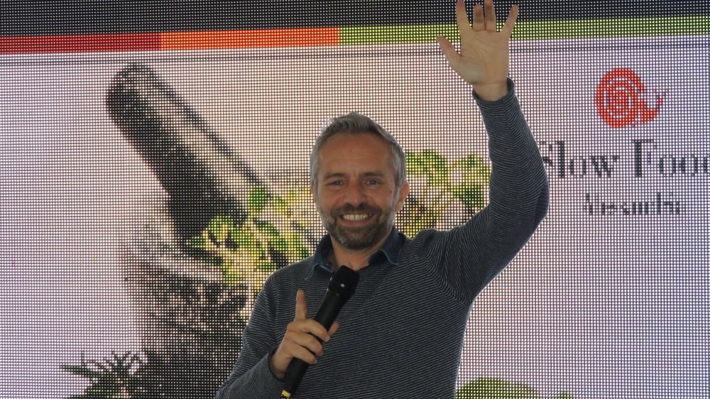 Venerdì a Diano marina sesto appuntamento con Gianni Rossi e “Balliamoci l’estate”